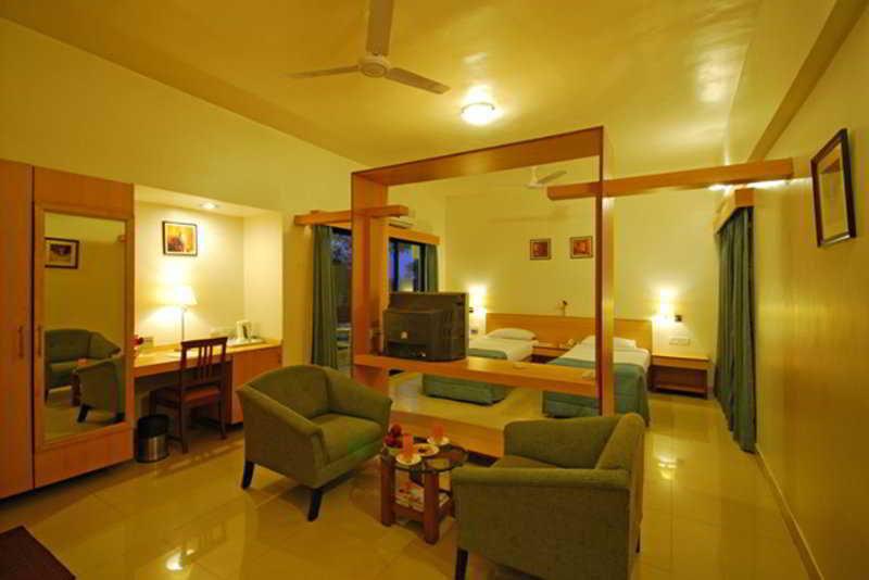 Hotel Phoenix Koregaon Park